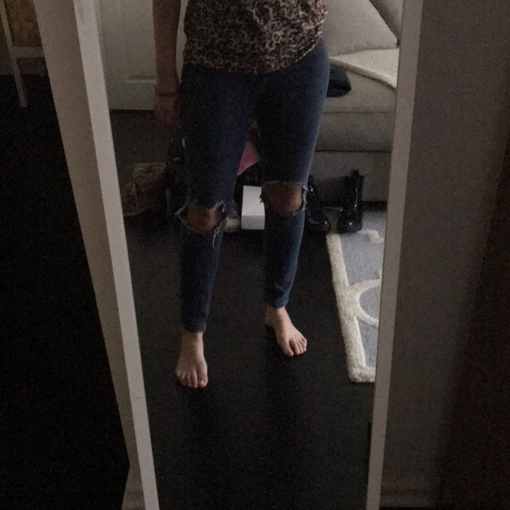 Free people knee hole jeans